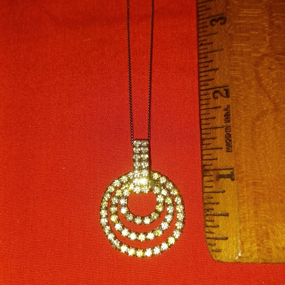 3 Rings Necklace - Picture 3 of 4